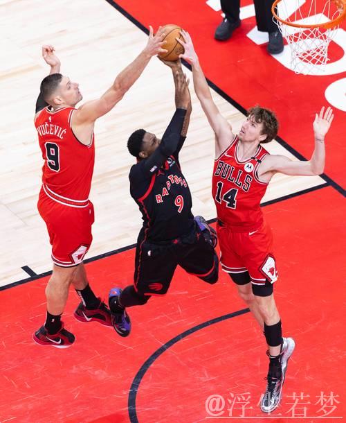 怀特砍下28分 公牛主场力擒猛龙
