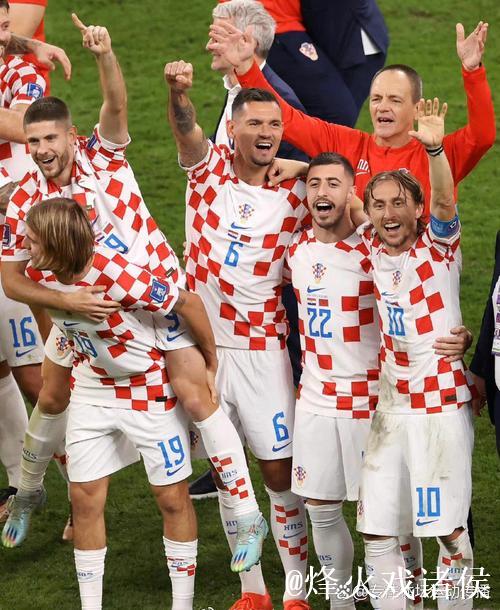 世界杯-奥尔希奇世界波 克罗地亚2-1摩洛哥获季军