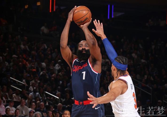 哈登砍下29分 快船力克尼克斯